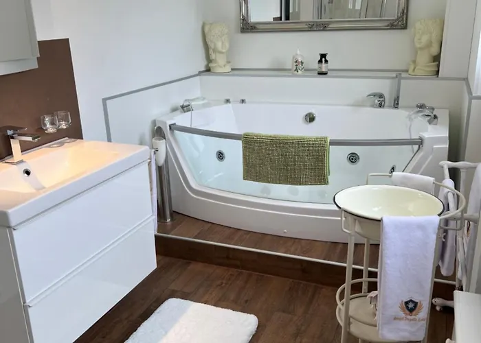 Engel Ingold Bärgblümli Alpehytte